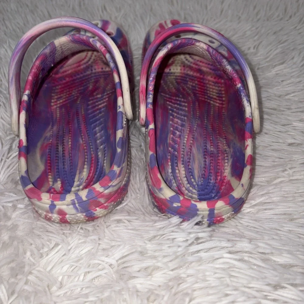 Crocs Tie Dye Marble Clog Sandals Girls Size J1 Pink Purple White